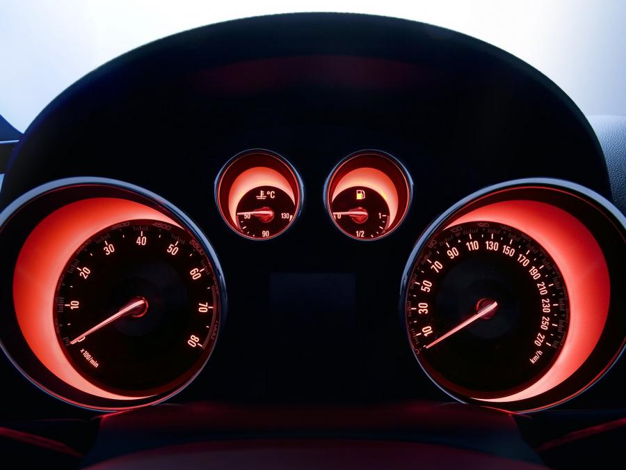  Opel GTC Concept 2007 года  (фото 57 из 74)
